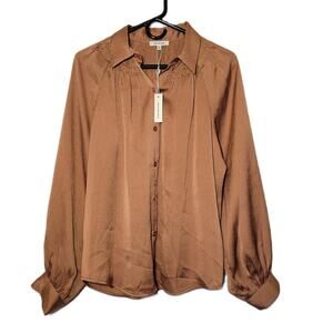NWT Max Studio Women's Button Front Collared Blouse‎ Size Large
